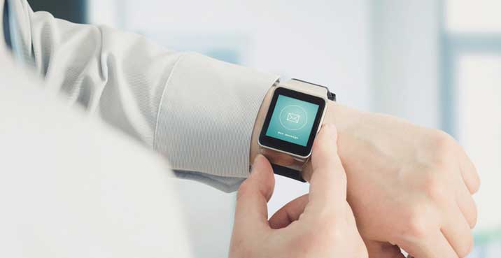 What is A Bt Notifier in the Smart Watch