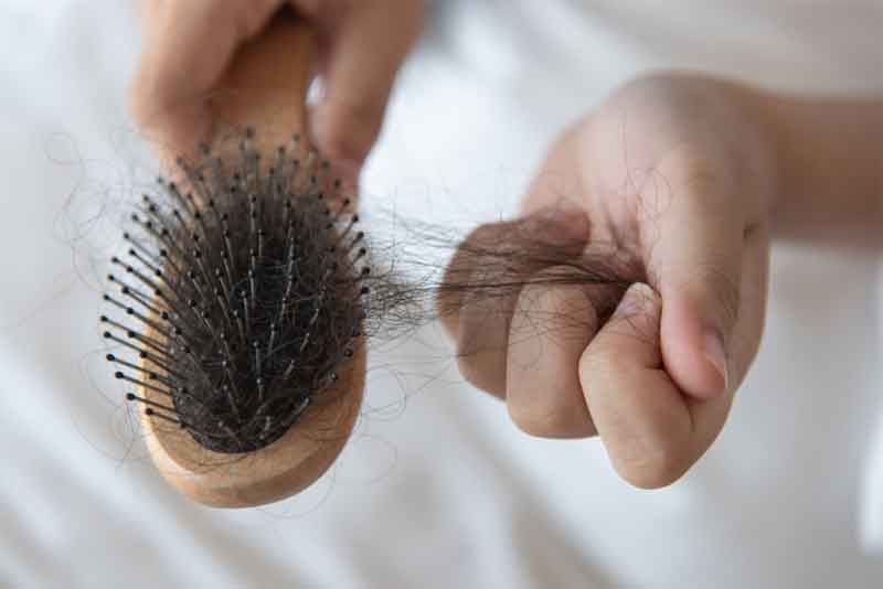 How to Clean Hair Brushes and Hair Combs