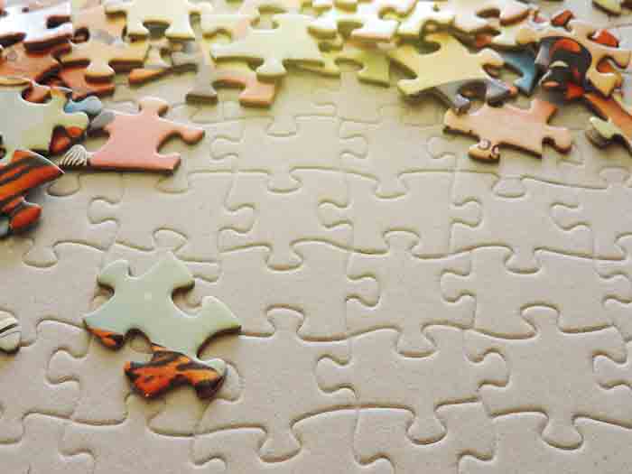 How-to-Make-a-Jigsaw-Puzzle-Board