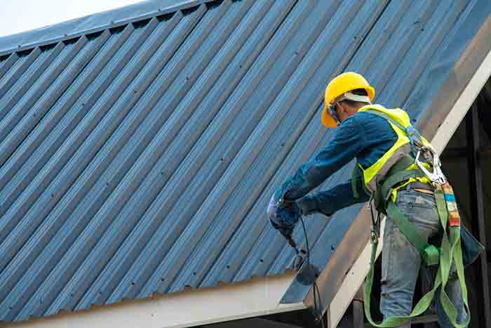 The-Proper-Way-to-Cut-Metal-Roofing